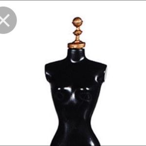 Meet your Posher, Phoenix